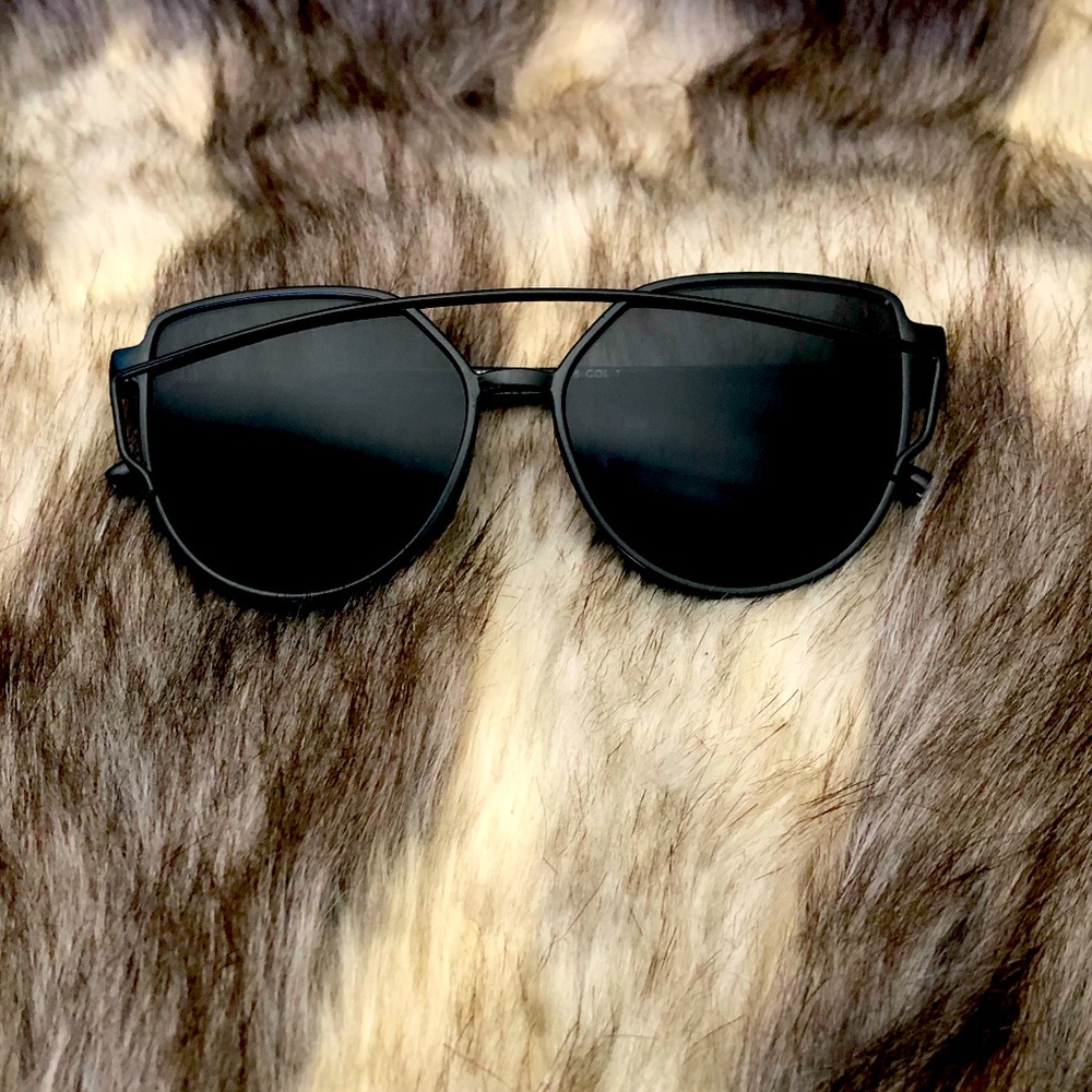 WOMENS FASHION SUNGLASSES